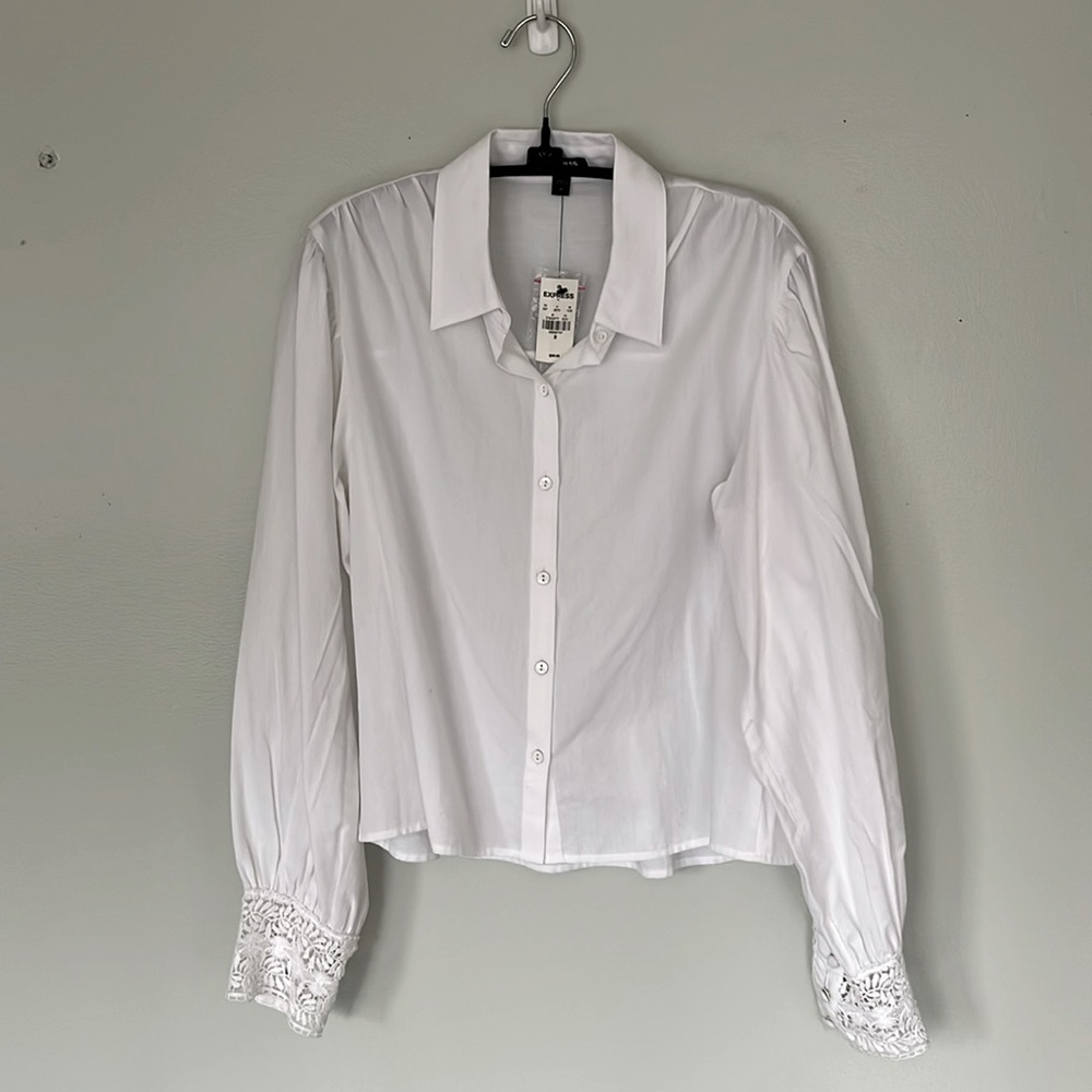 Exspress Cropped White Button Down Shirt - Picture 2 of 11
